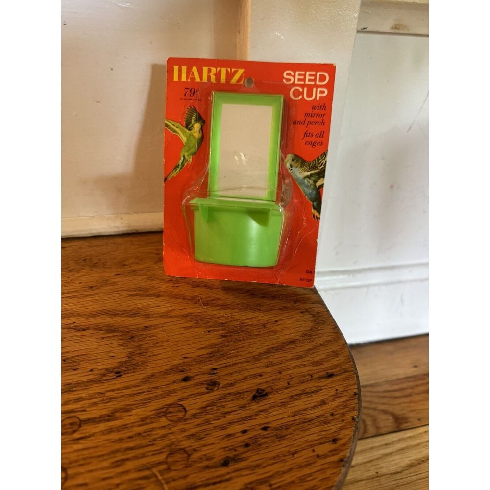 Hartz Vintage Bird Seed Feeding Green Cup With Mirror & Perch 70s/80s NEW Sealed